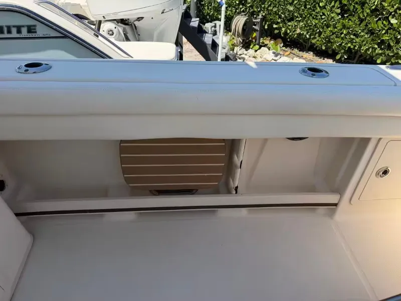 Slide: The Image of Grady-White Freedom 285 2019 - 11