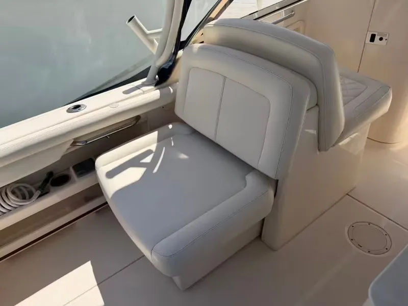 Slide: The Image of Grady-White Freedom 285 2019 - 14