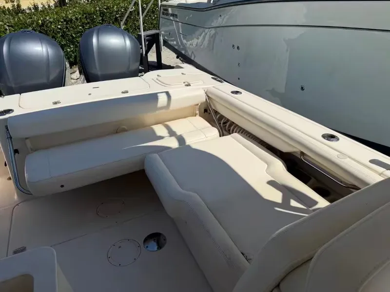 Slide: The Image of Grady-White Freedom 285 2019 - 15