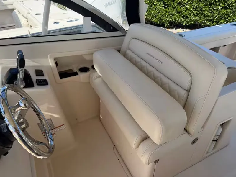 Slide: The Image of Grady-White Freedom 285 2019 - 18