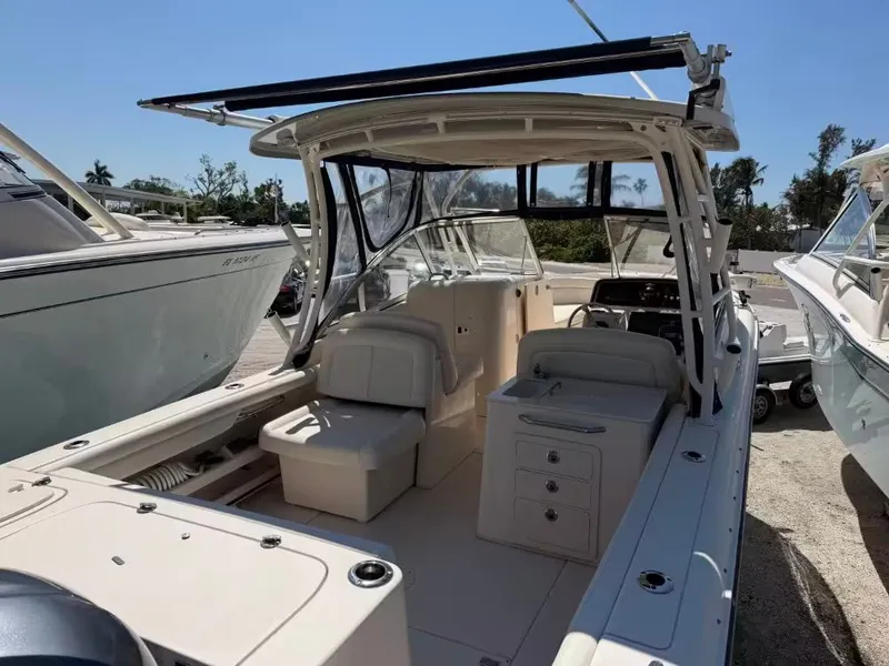 Slide: The Image of Grady-White Freedom 285 2019 - 5