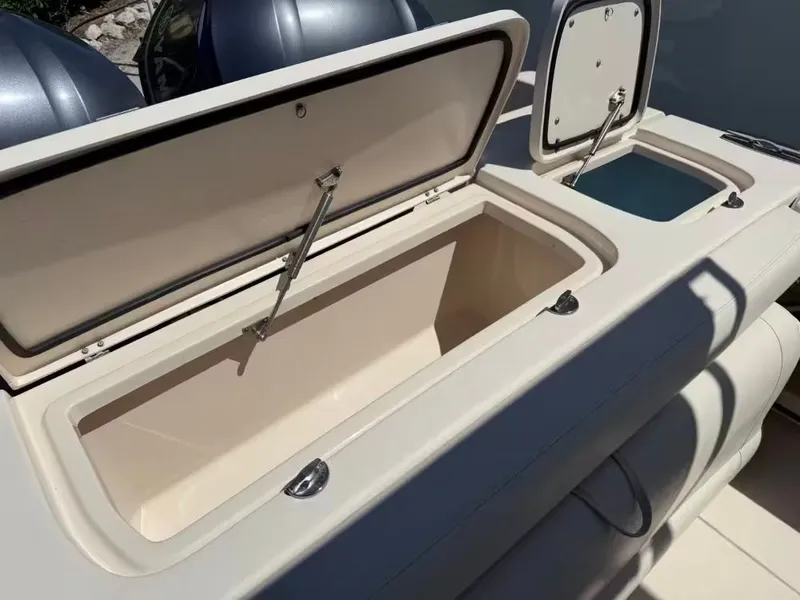 Slide: The Image of Grady-White Freedom 285 2019 - 6