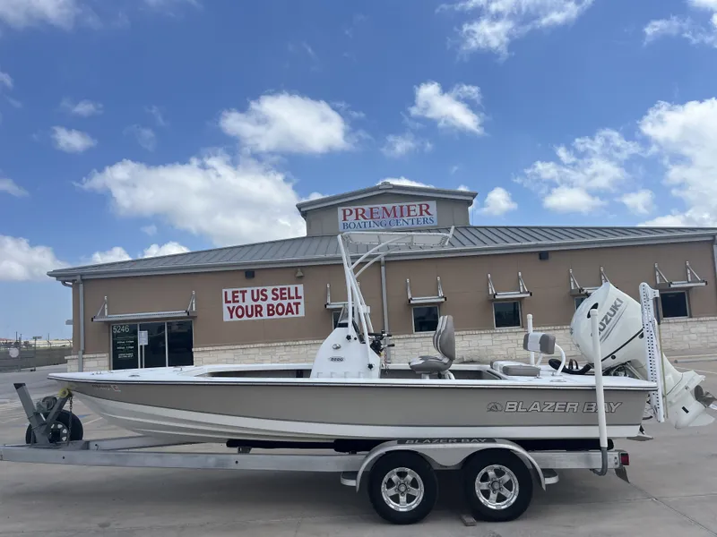 The Image of Blazer 2200 GTS 2017 - 1