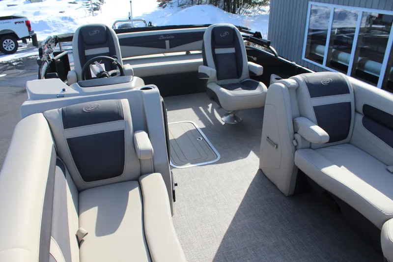 Slide: The Image of Barletta Cabrio 22UC 2023 - 6