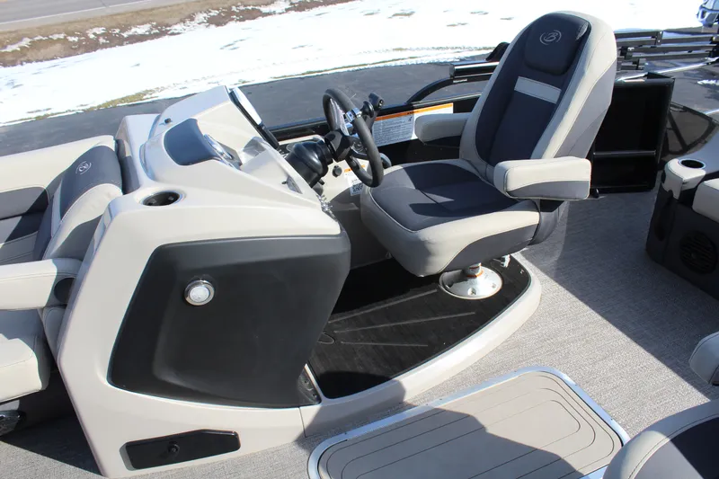 Slide: The Image of Barletta Cabrio 22UC 2023 - 9