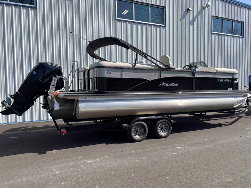 Slide: The Image of Manitou 23 Oasis VPII 2022 - 3