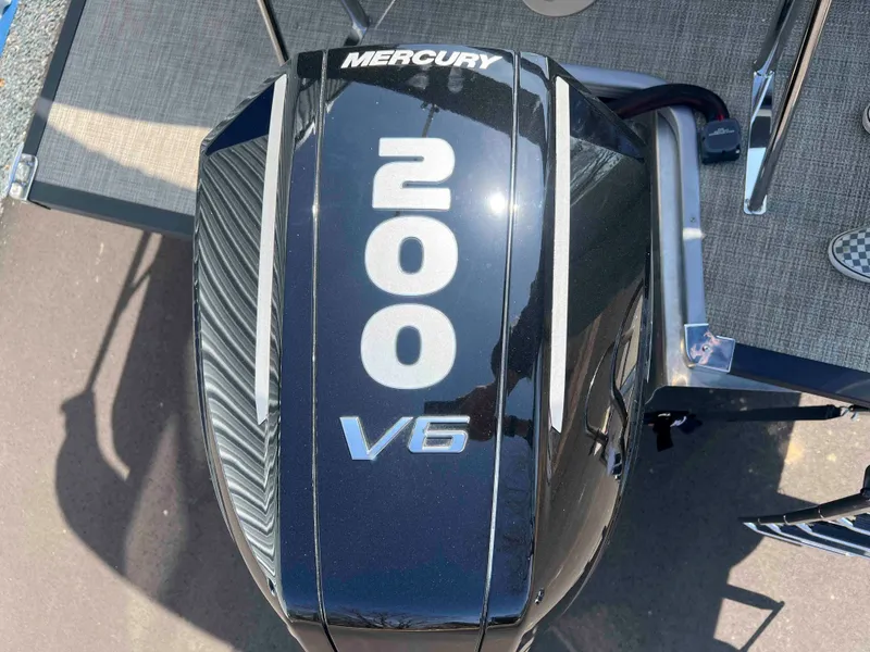 Slide: The Image of Manitou 23 Oasis VPII 2022 - 32