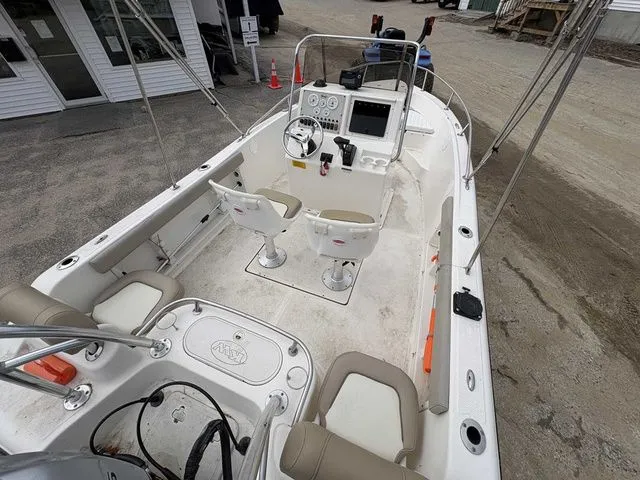 Slide: The Image of Key West 186 Center Console 2014 - 12