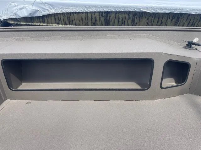 Slide: The Image of Alweld 1652 Invader 2026 - 4