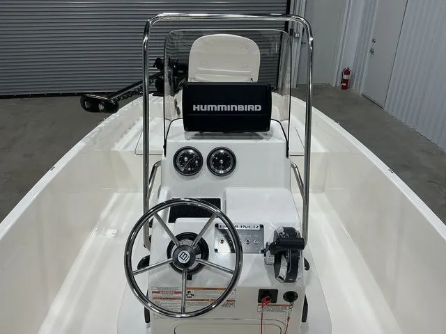 Slide: The Image of Bayliner Element F18 2016 - 11