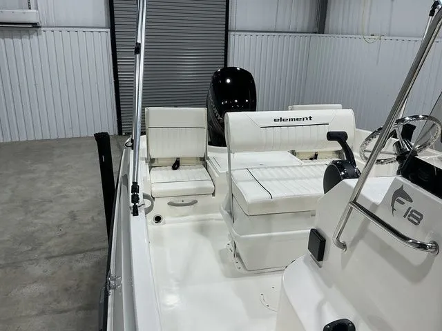 Slide: The Image of Bayliner Element F18 2016 - 23