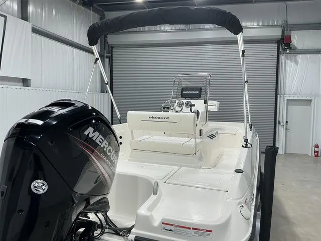 Slide: The Image of Bayliner Element F18 2016 - 26