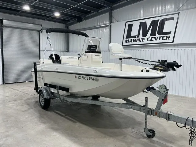 Slide: The Image of Bayliner Element F18 2016 - 3