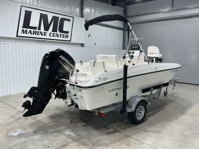 Slide: The Image of Bayliner Element F18 2016 - 7