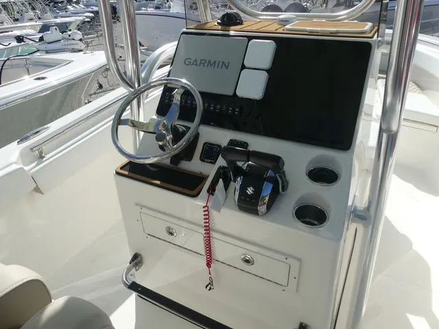 Slide: The Image of Bulls Bay 255 Center Console 2026 - 11