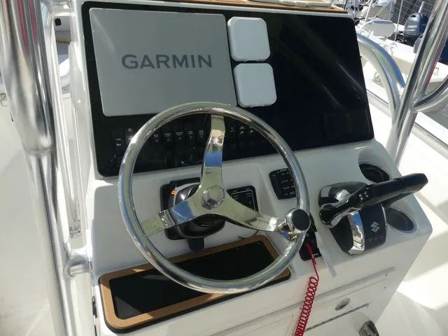 Slide: The Image of Bulls Bay 255 Center Console 2026 - 13