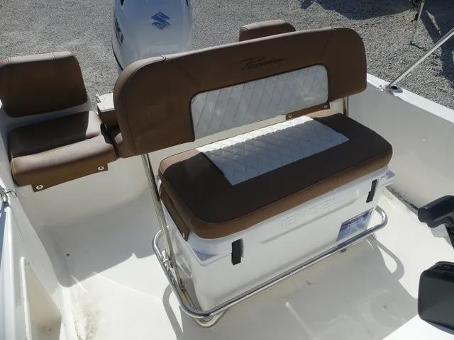 Slide: The Image of Pioneer 180 Islander 2026 - 6