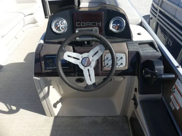 Slide: The Image of Coach Pontoons 243 RFC 2022 - 10