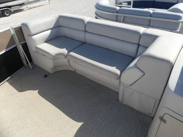 Slide: The Image of Coach Pontoons 243 RFC 2022 - 14