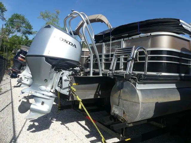 Slide: The Image of Coach Pontoons 243 RFC 2022 - 4