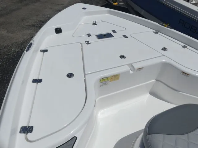 Slide: The Image of NauticStar 194 Bay 2024 - 11