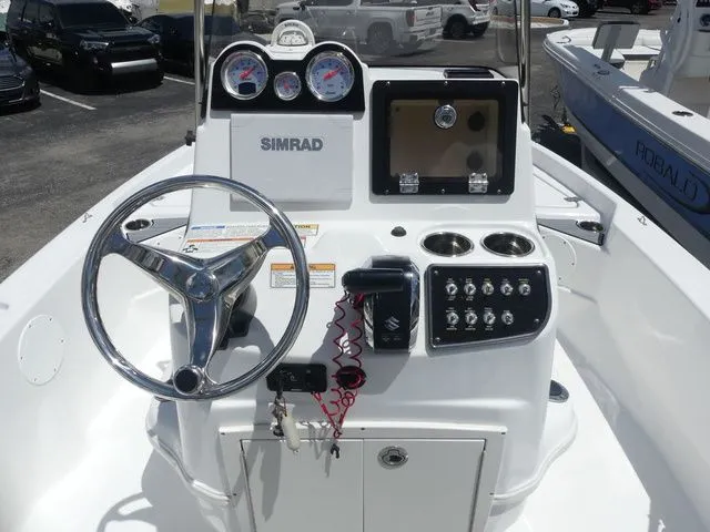 Slide: The Image of NauticStar 194 Bay 2024 - 7