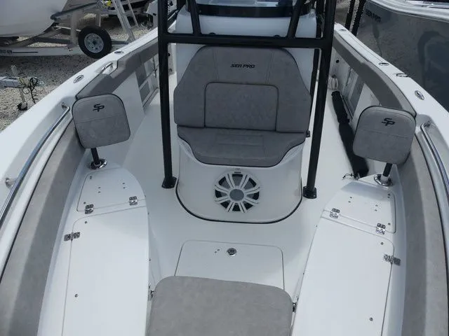 Slide: The Image of Sea Pro 219 Deep V Series 2023 - 14