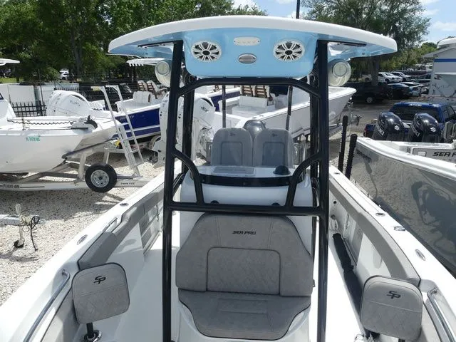 Slide: The Image of Sea Pro 219 Deep V Series 2023 - 15