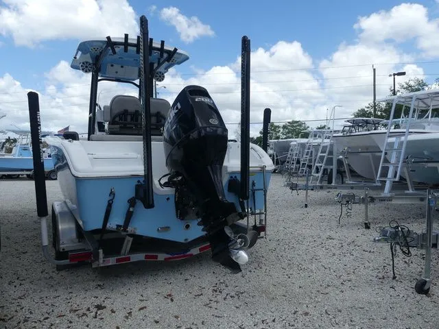 Slide: The Image of Sea Pro 219 Deep V Series 2023 - 3