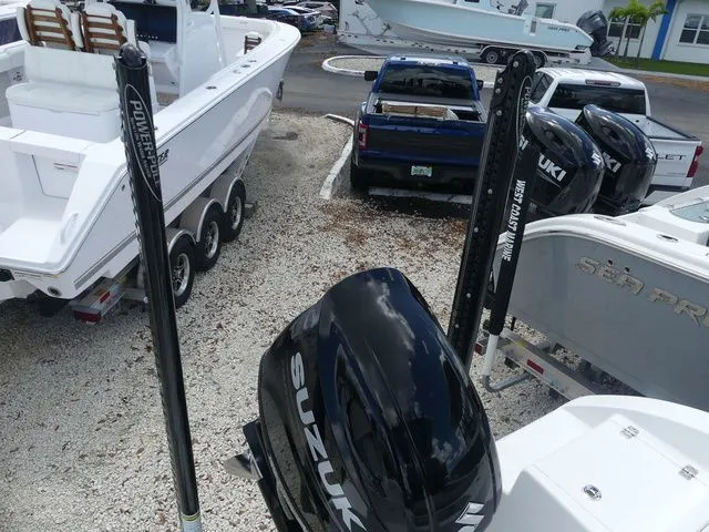 Slide: The Image of Sea Pro 219 Deep V Series 2023 - 4