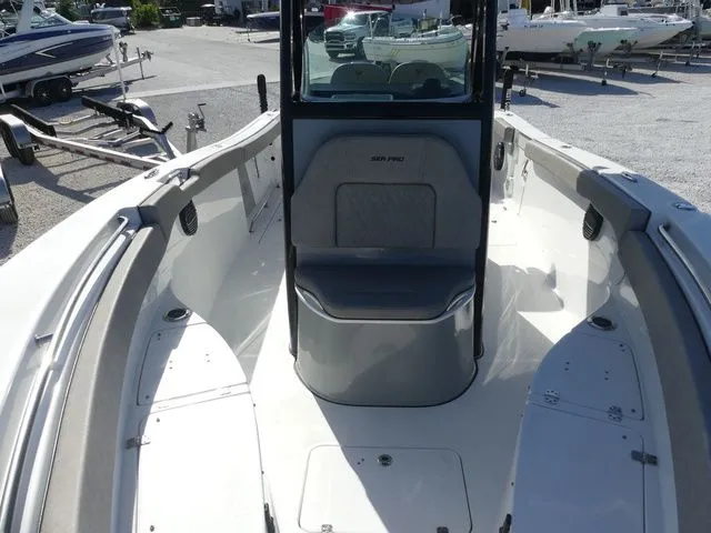 Slide: The Image of Sea Pro 259 Sport 2024 - 14