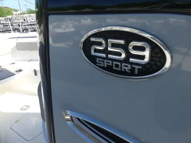 Slide: The Image of Sea Pro 259 Sport 2024 - 17