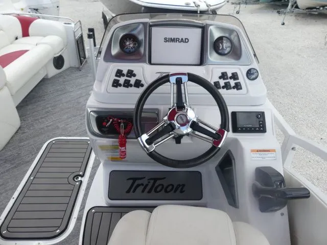 Slide: The Image of JC Manufacturing SportToon 24TT 2021 - 10