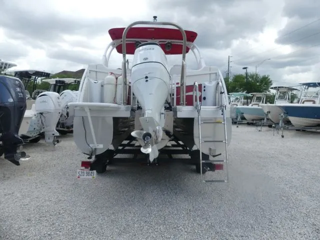 Slide: The Image of JC Manufacturing SportToon 24TT 2021 - 4