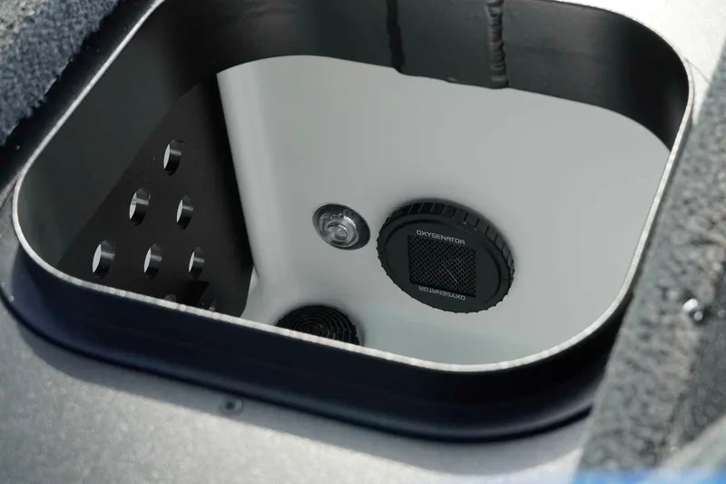 Slide: The Image of Livewell compartment in 2026 Skeeter ZXE21 boat with oxygenator system. - 24
