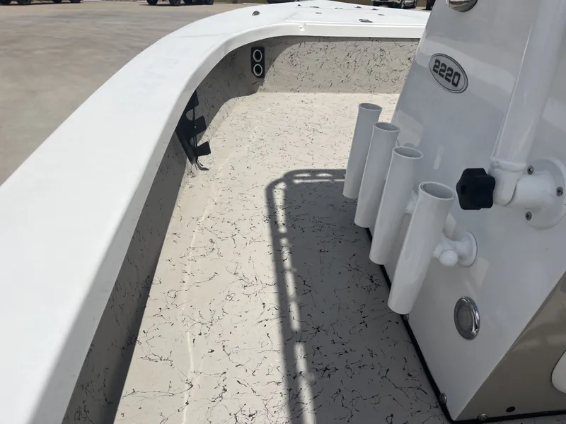 Slide: The Image of Blazer 2200 GTS 2017 - 11