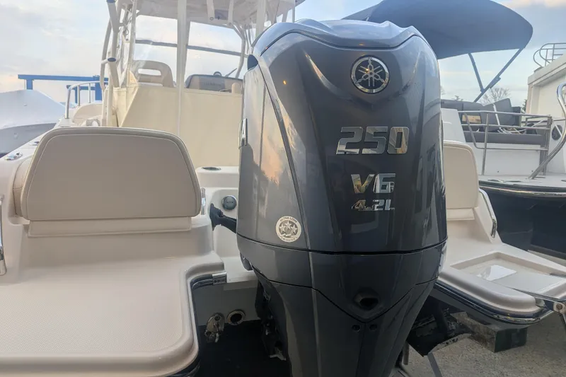 Slide: The Image of 2023 Grady-White Adventure 218 boat with Yamaha 250 V6 engine. - 12