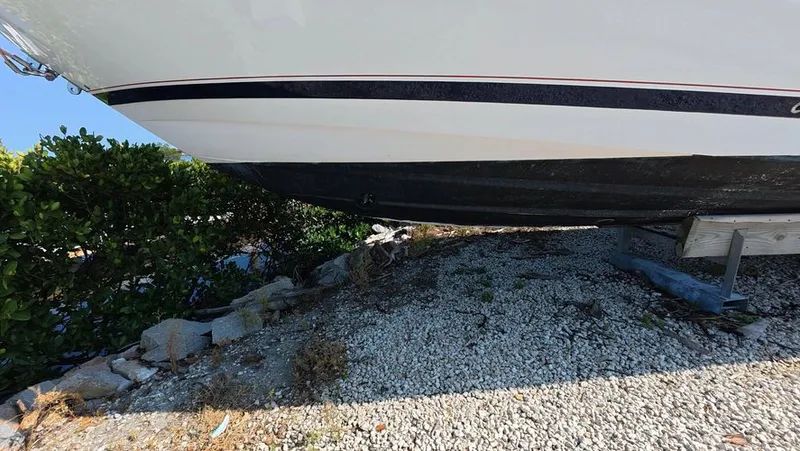 Slide: The Image of 2012 Intrepid 327 Center Console - Image 6 - 6