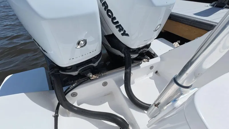 Slide: The Image of 2012 Intrepid 327 Center Console - Image 8 - 8