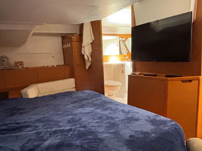 Slide: The Image of 2017 Jeanneau Sun Odyssey 44ds - Image 16 - 16