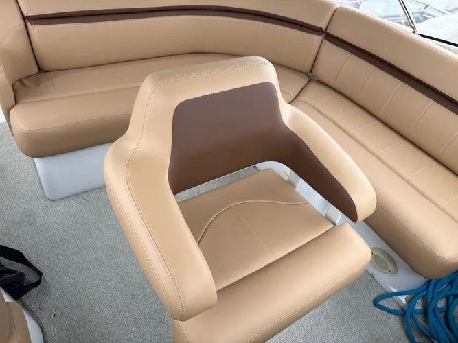 Slide: The Image of 2003 Carver 444 Cockpit Motor Yacht - Image 14 - 14
