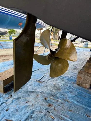 Slide: The Image of 2003 Carver 444 Cockpit Motor Yacht - Image 27 - 27