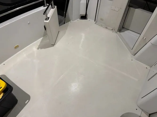 Slide: The Image of 2003 Carver 444 Cockpit Motor Yacht - Image 7 - 7