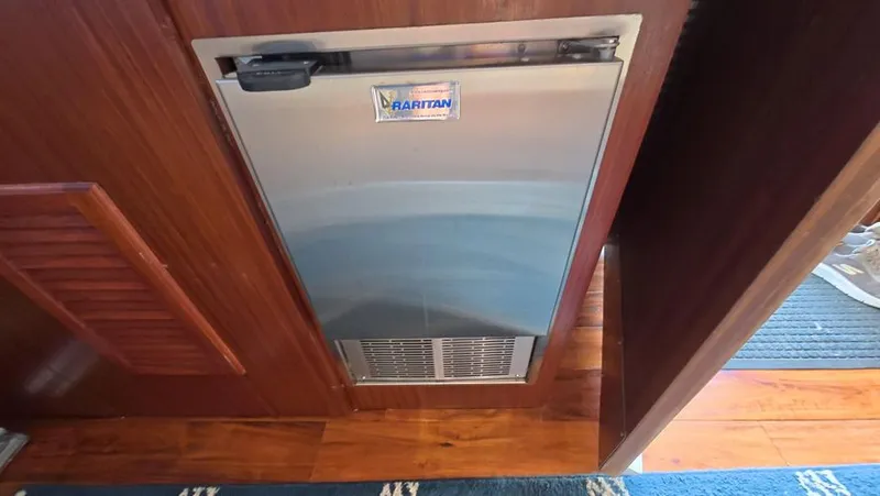 Slide: The Image of 1979 Hatteras 53 Sportfish - Image 10 - 10