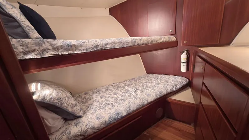 Slide: The Image of 1979 Hatteras 53 Sportfish - Image 15 - 15