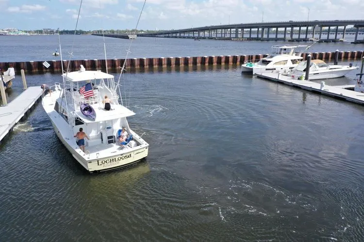 Slide: The Image of 1979 Hatteras 53 Sportfish - Image 31 - 31