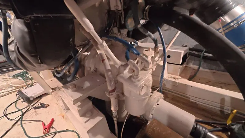 Slide: The Image of 1979 Hatteras 53 Sportfish - Image 39 - 39