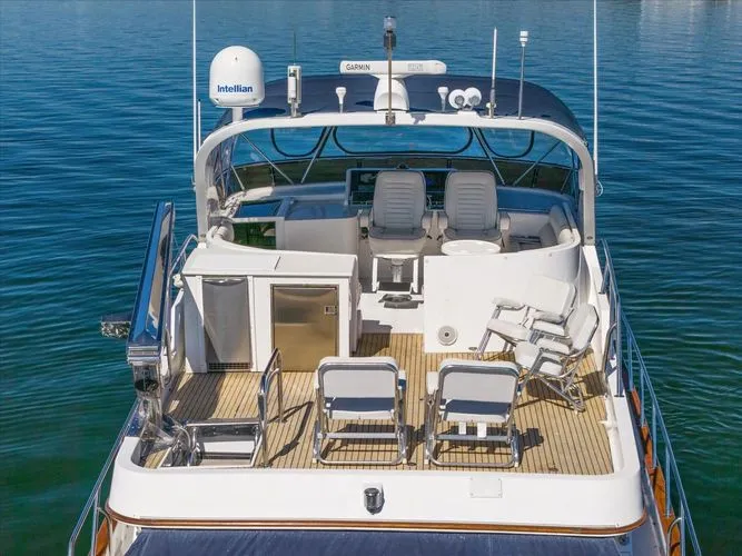 Slide: The Image of 2000 Ocean Alexander Pilot House - Image 7 - 7