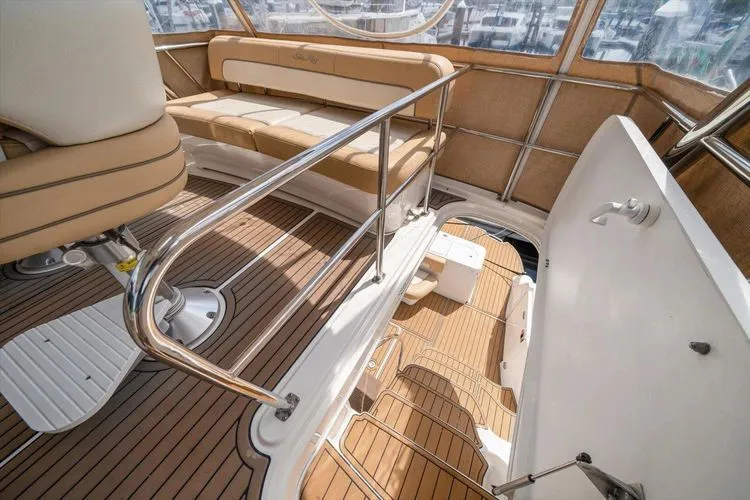 Slide: The Image of 2007 Sea Ray 52 Sedan Bridge - Image 25 - 25