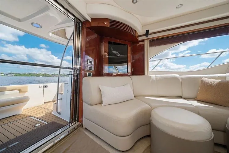 Slide: The Image of 2007 Sea Ray 52 Sedan Bridge - Image 33 - 33